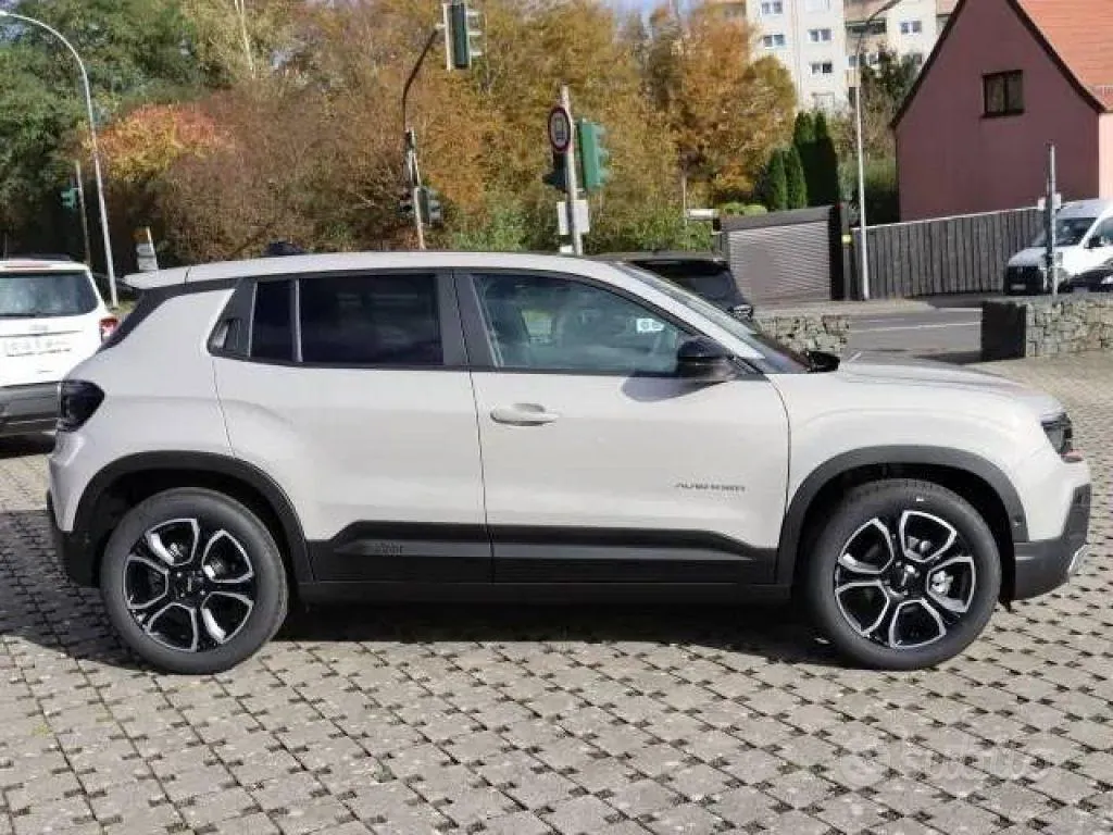 Jeep Avenger 2025 photo 5