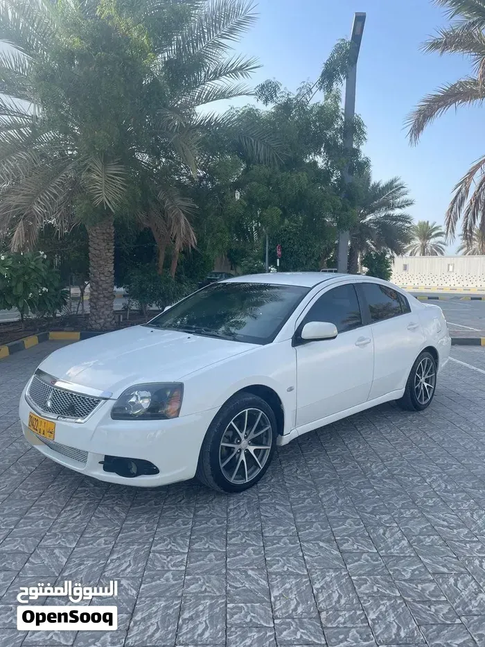 Mitsubishi Galant