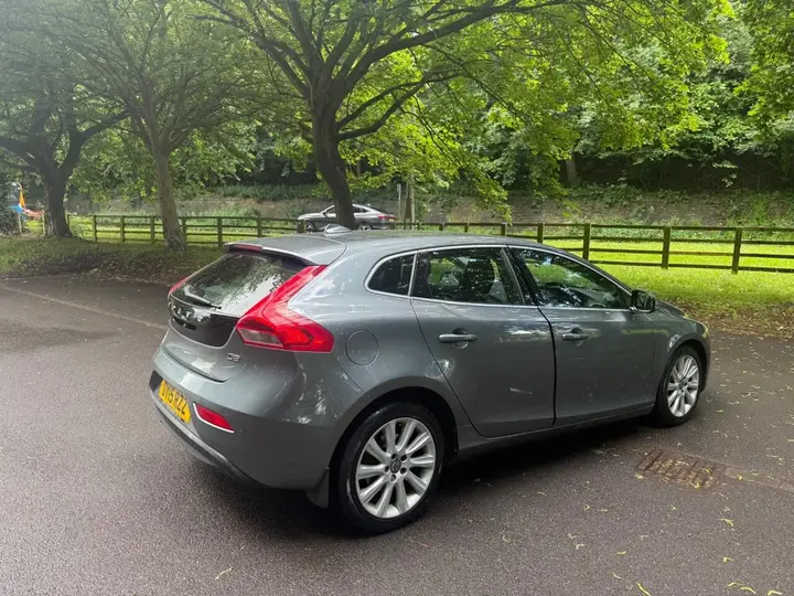 Volvo V40 2015 photo 4