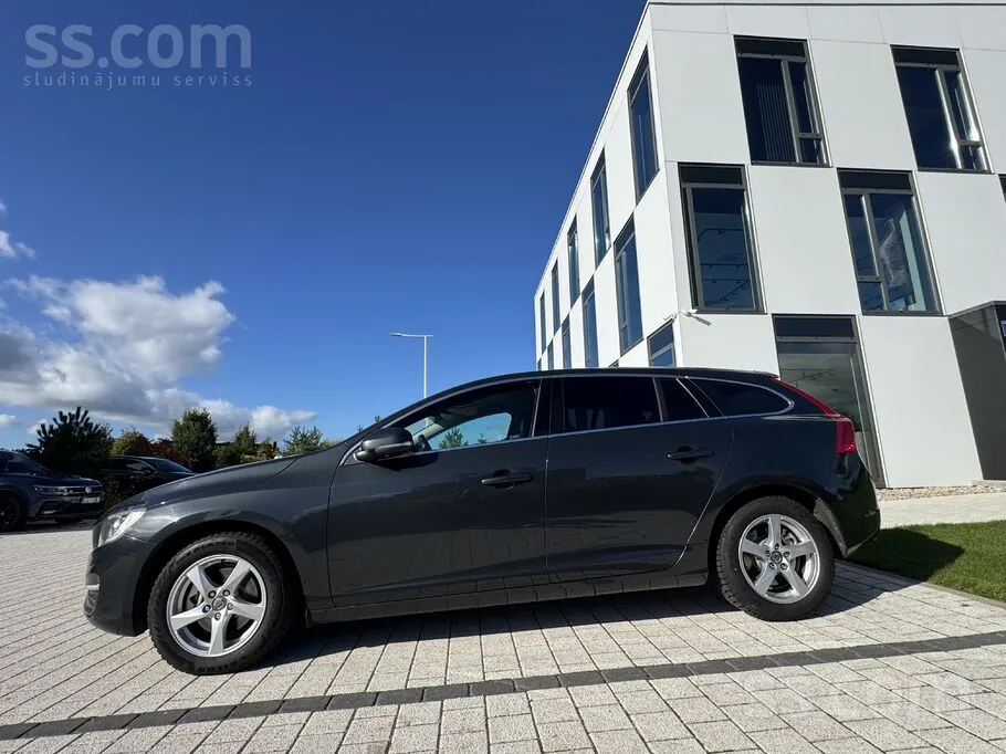 Volvo V60 2014 photo 2