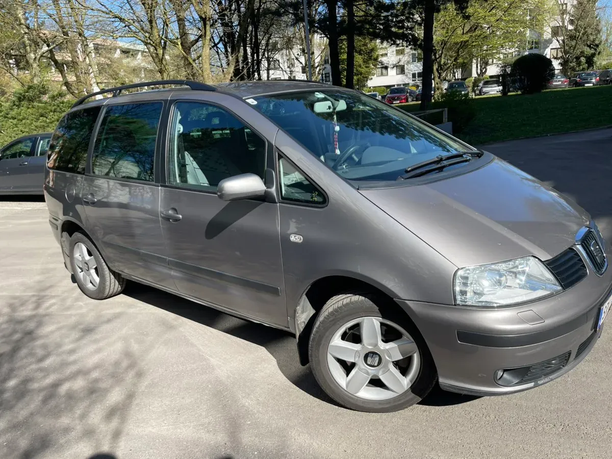 Seat Alhambra 2003 photo 3