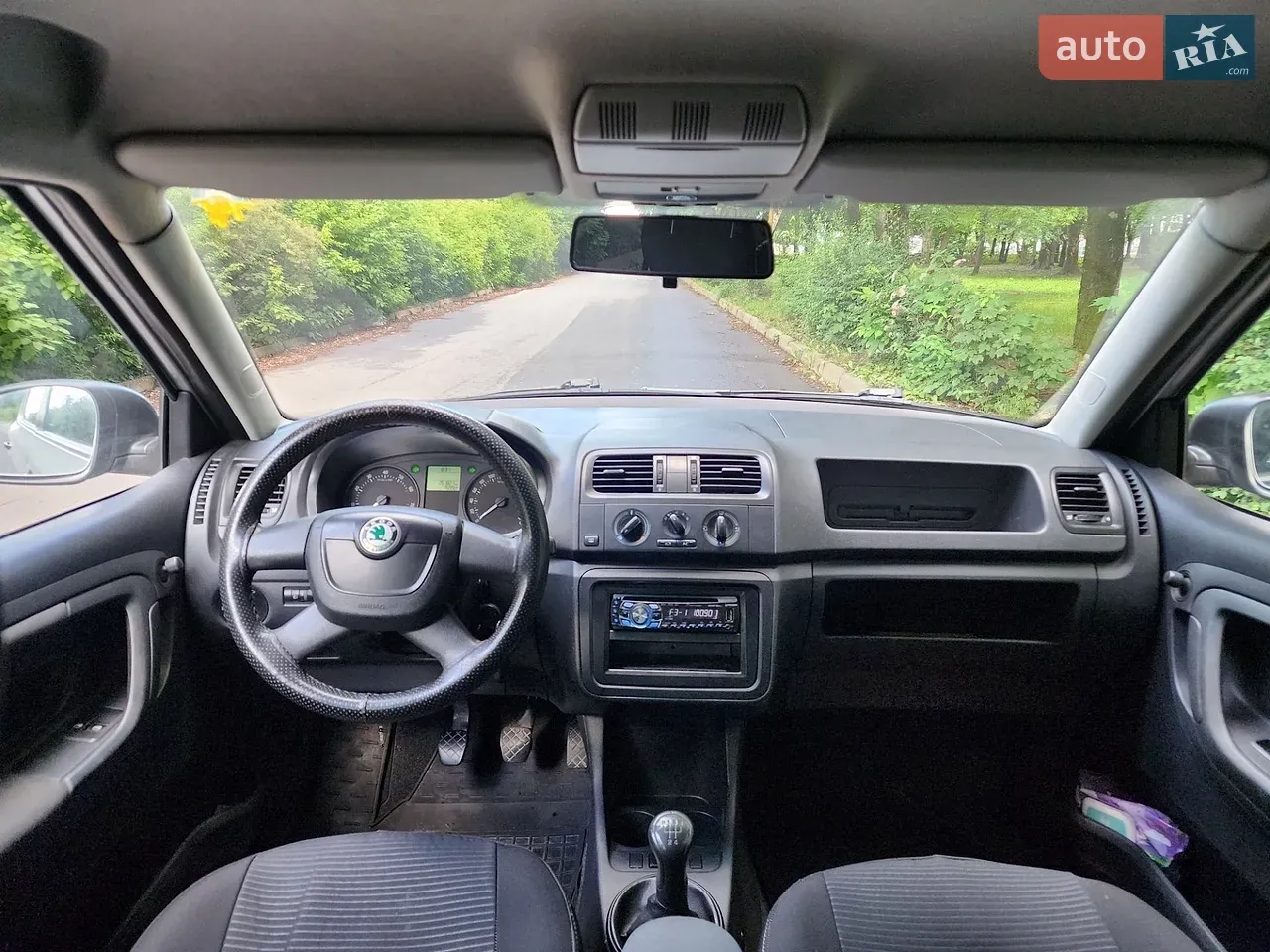 Skoda Fabia 2010 photo 3