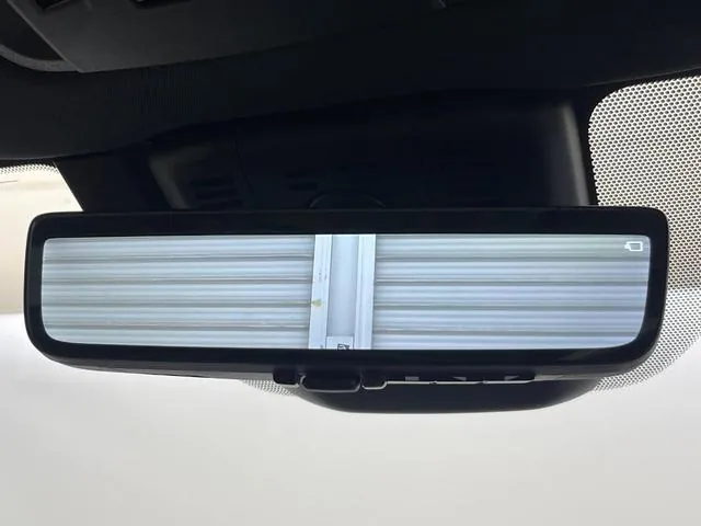 Toyota Crown Sport Z 2024 photo 4