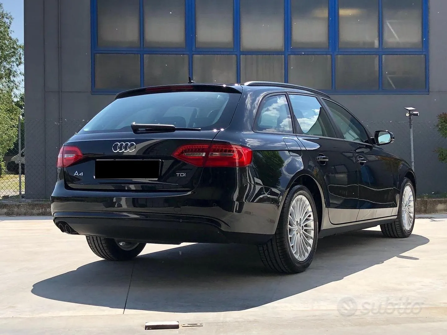 Audi A4 Avant 2013 photo 2