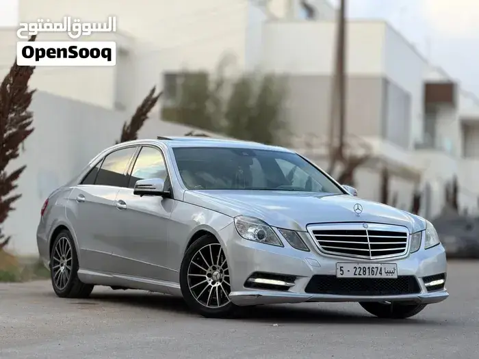 Mercedes-Benz E-Class 2011 photo 5