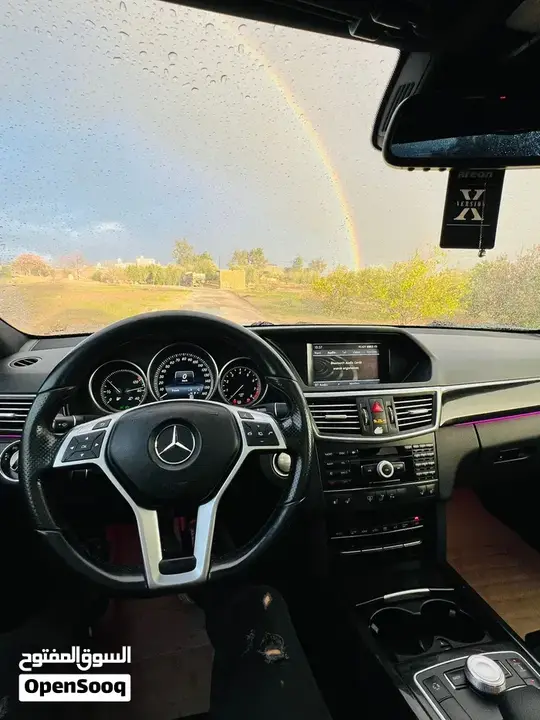 Mercedes-Benz E-Class 2011 photo 2