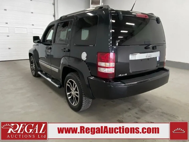 Jeep Liberty 2011 photo 4