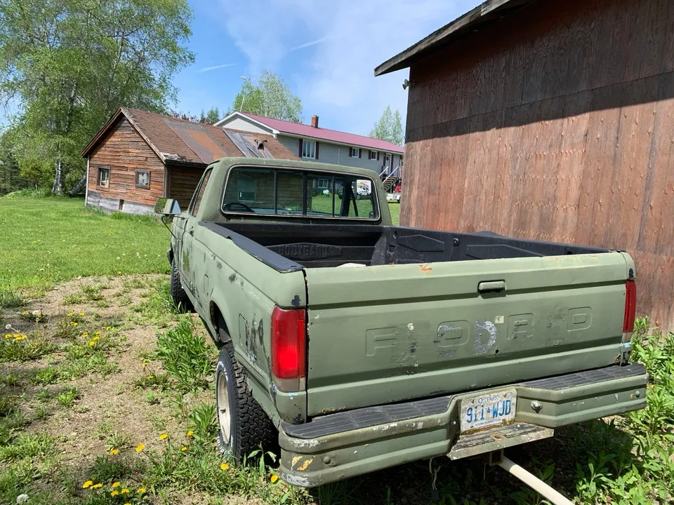 Ford F-150 1987 photo 4