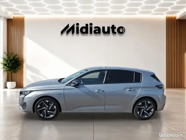 Peugeot 308 2022 photo 2