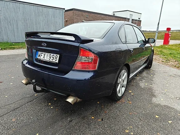 Subaru Legacy 2005 photo 4