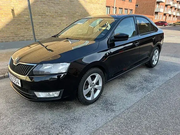Skoda Rapid 2013 photo 2