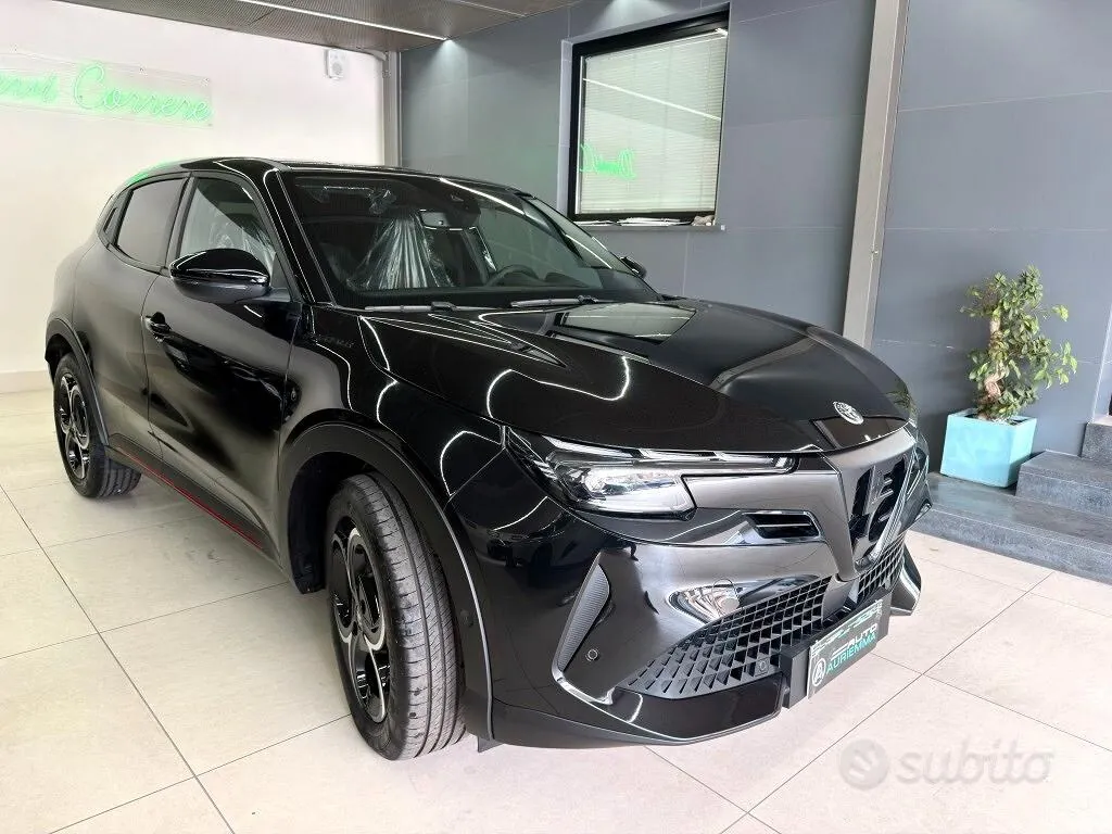 Alfa Romeo Junior 2025 photo 3