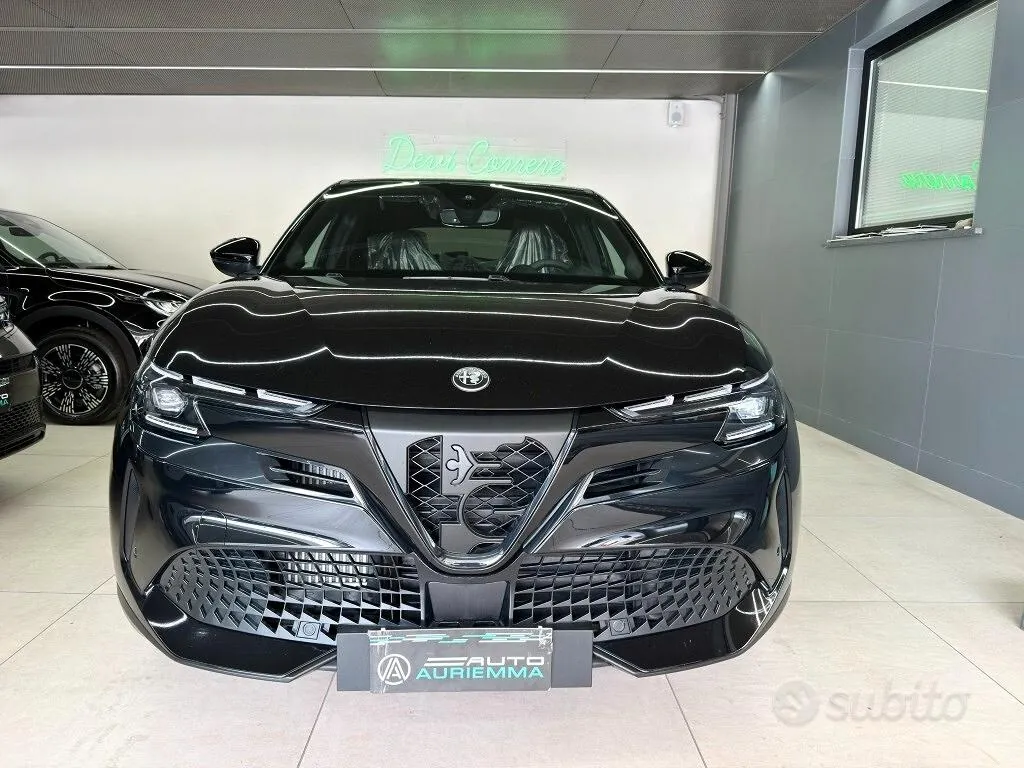 Alfa Romeo Junior 2025 photo 2