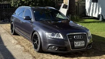 Audi A6 2011 photo 2