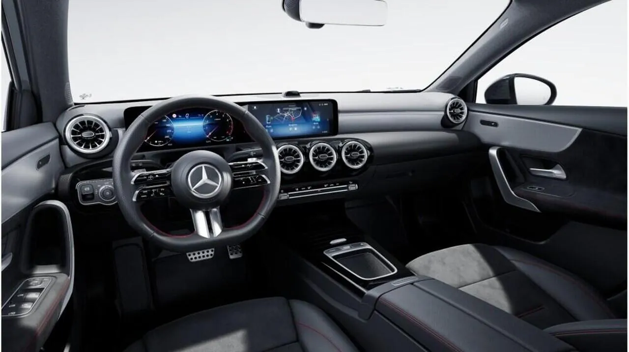 Mercedes-Benz A-Class photo 5
