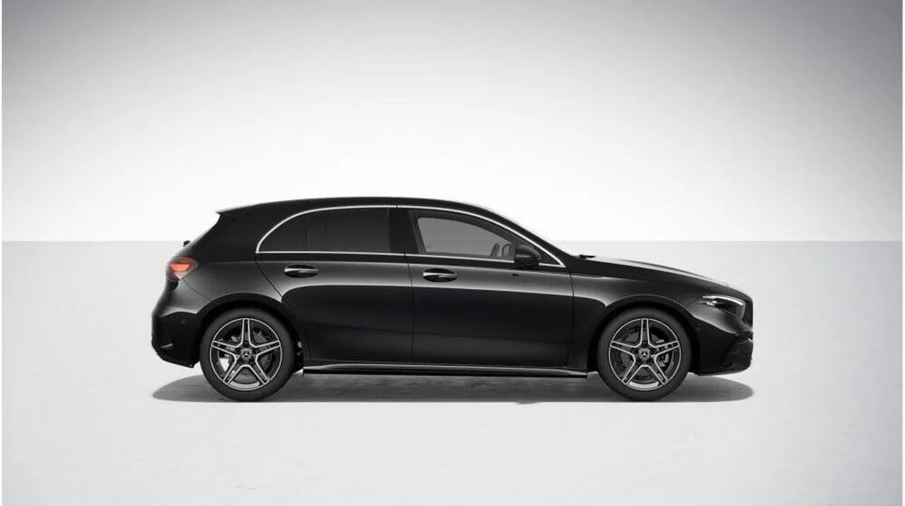 Mercedes-Benz A-Class photo 3