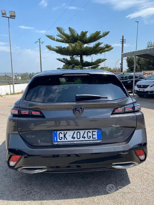 Peugeot 308 2022 photo 3
