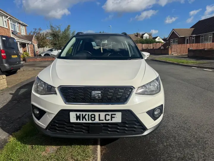 Seat Arona 2018 photo 2