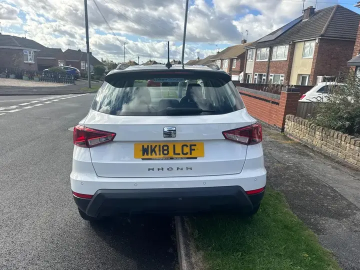 Seat Arona 2018 photo 3