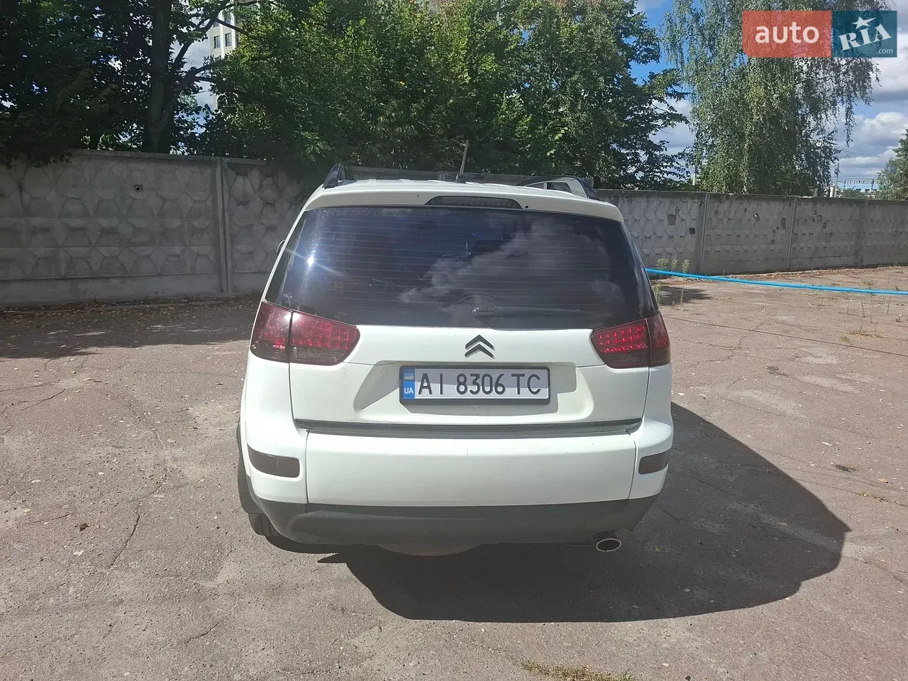 Citroen C-Crosser 2009 photo 4