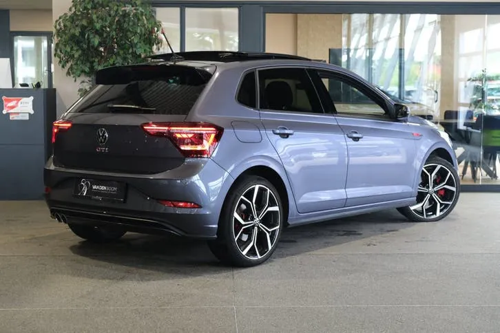 Volkswagen Polo 2023 photo 2