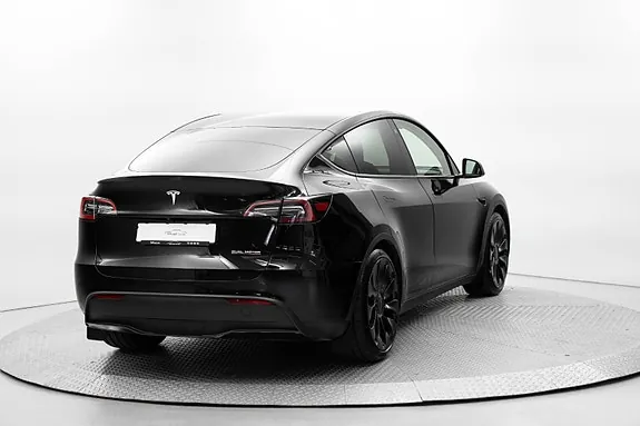 Tesla Model Y 2022 photo 5