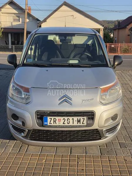 Citroen C3 Picasso 2010 photo 2
