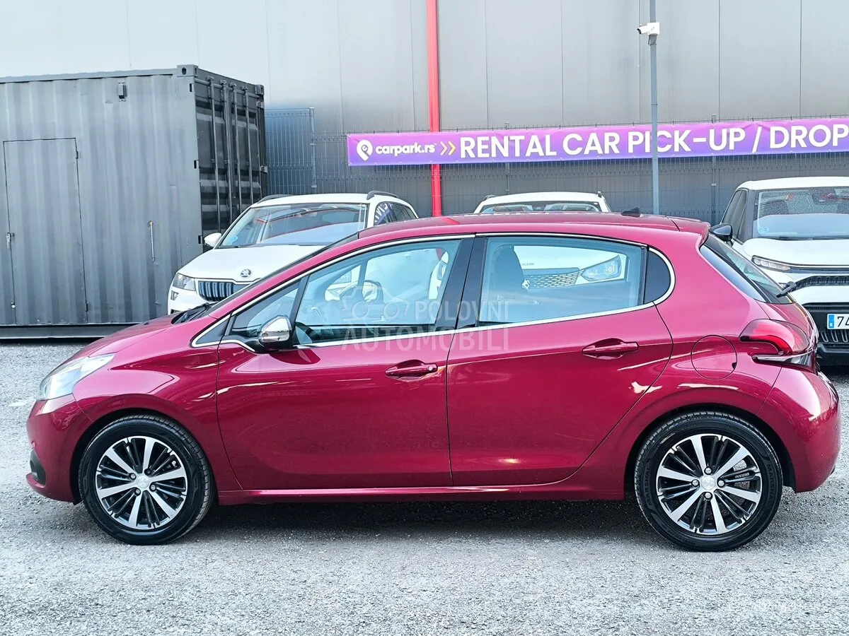 Peugeot 208 2018 photo 5