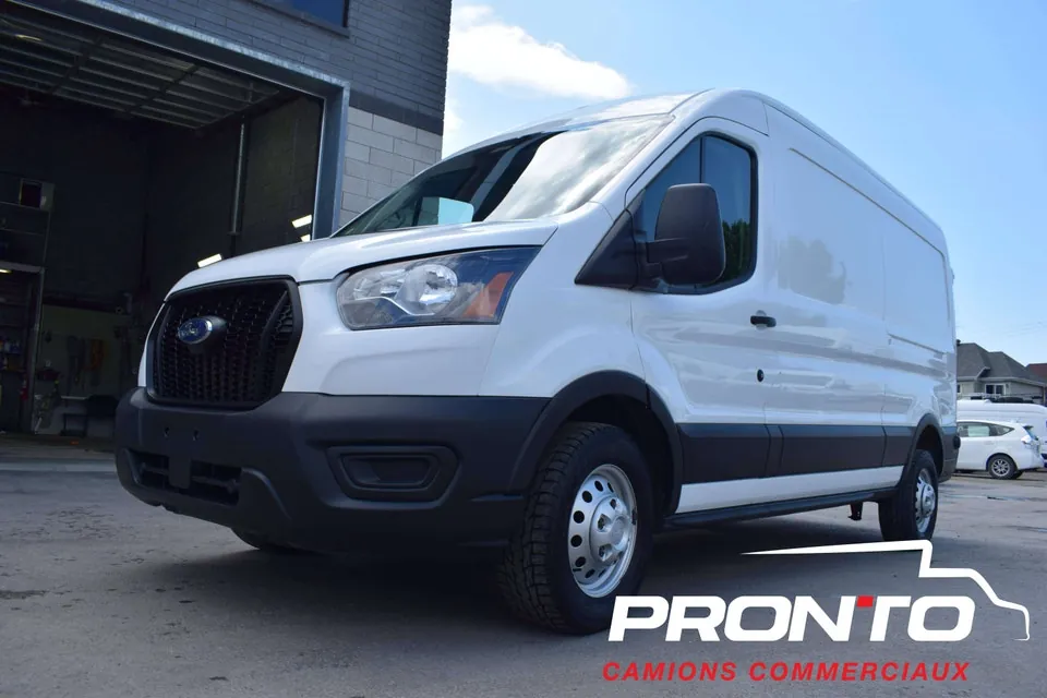 Ford Transit 2024 photo 2