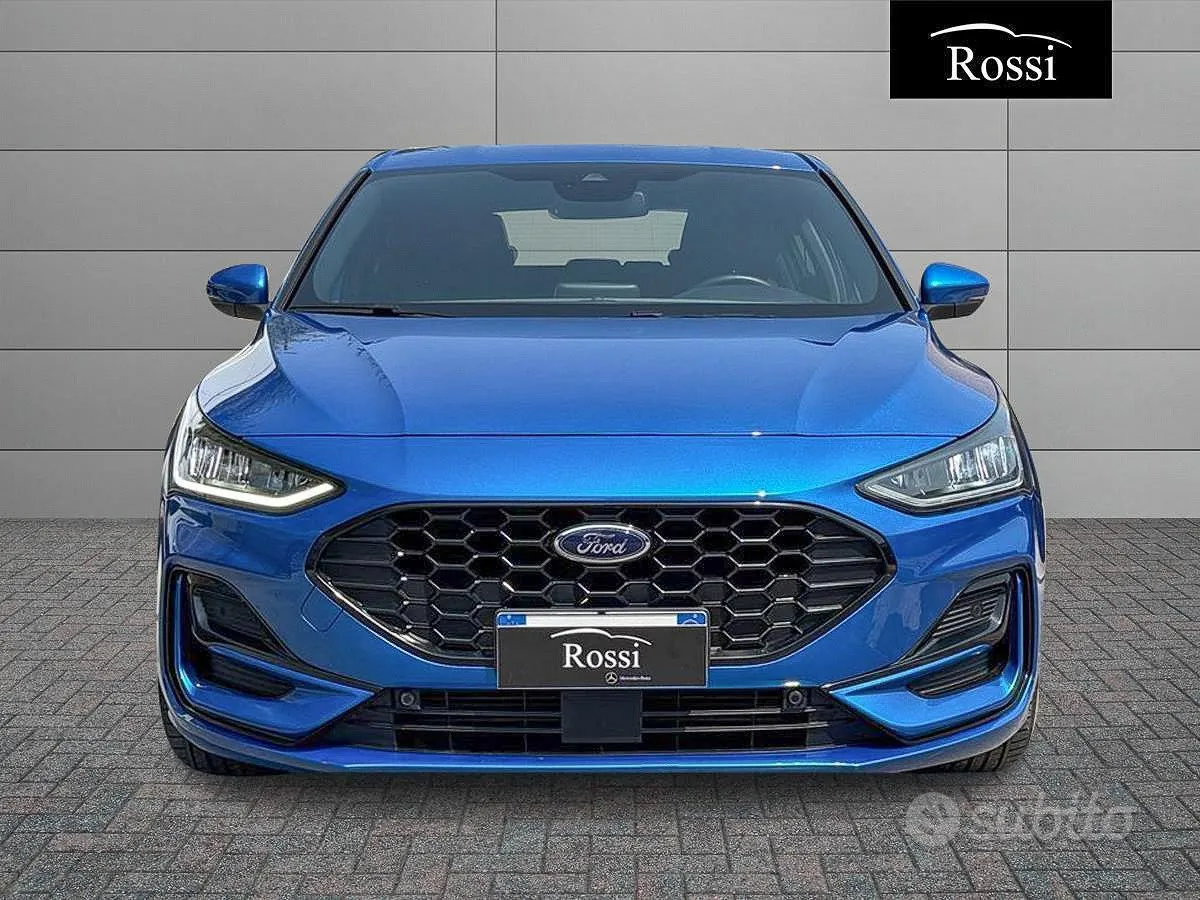 Ford Focus 2023 photo 3
