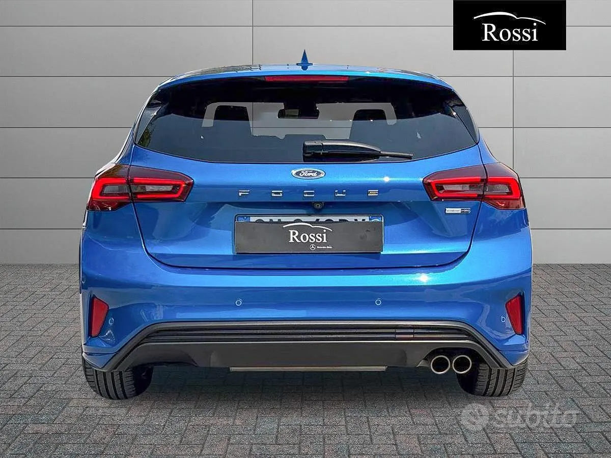 Ford Focus 2023 photo 4