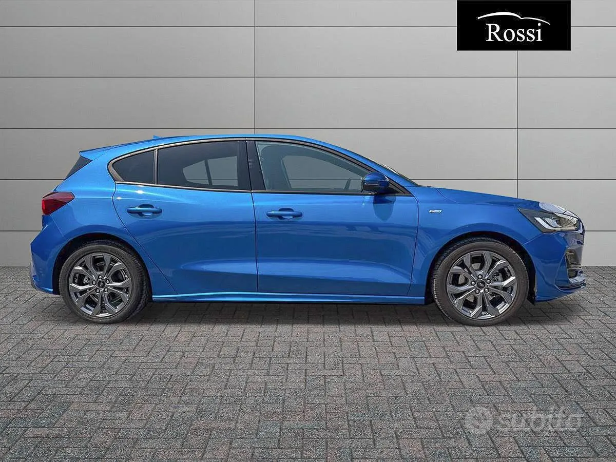 Ford Focus 2023 photo 5