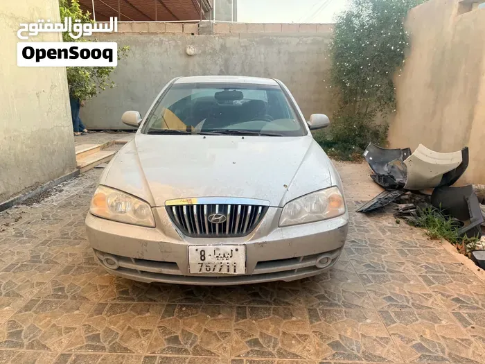 Hyundai Avante 2005 photo 2