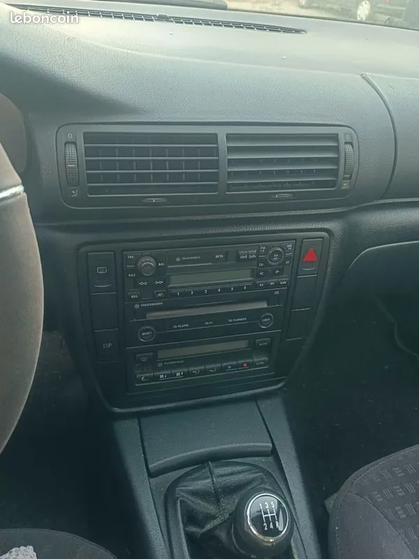 Volkswagen Passat 2002 photo 3