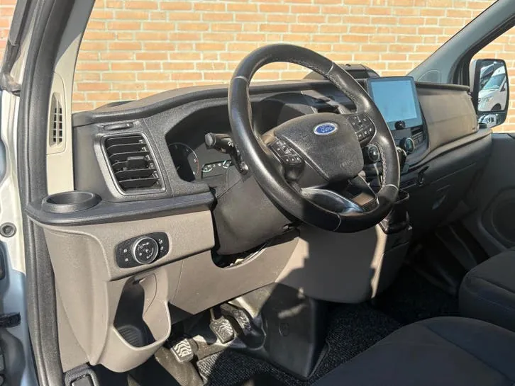 Ford Transit Custom 2021 photo 2