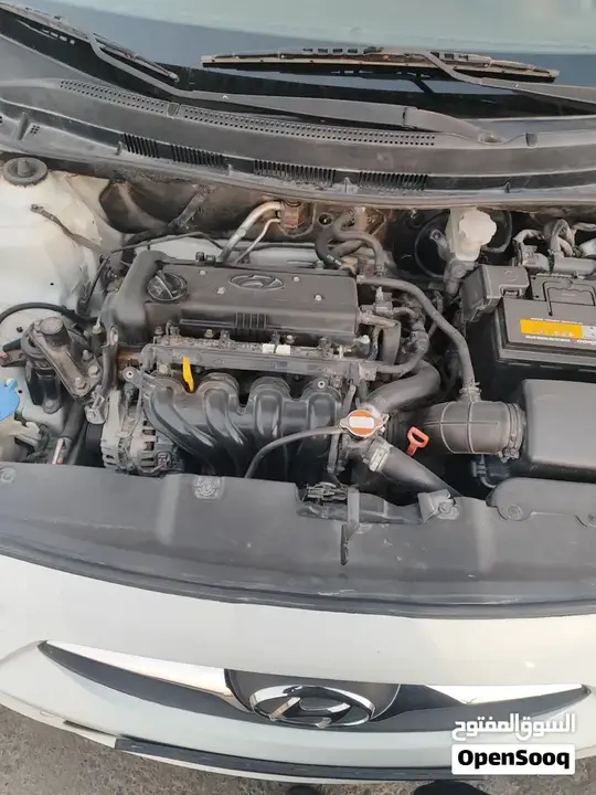 Hyundai Accent 2015 photo 2