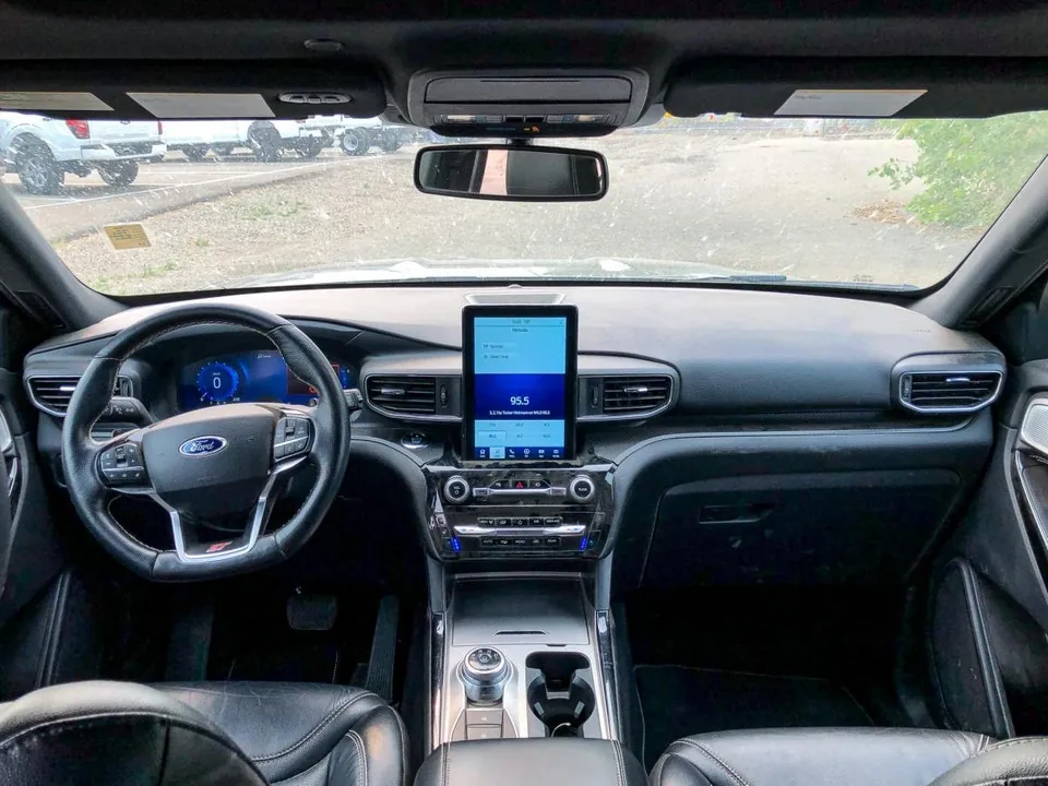 Ford Explorer 2021 photo 3