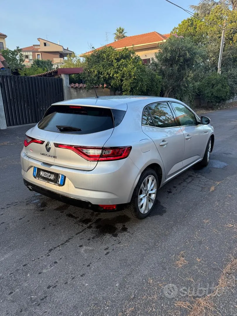 Renault Megane 2018 photo 3