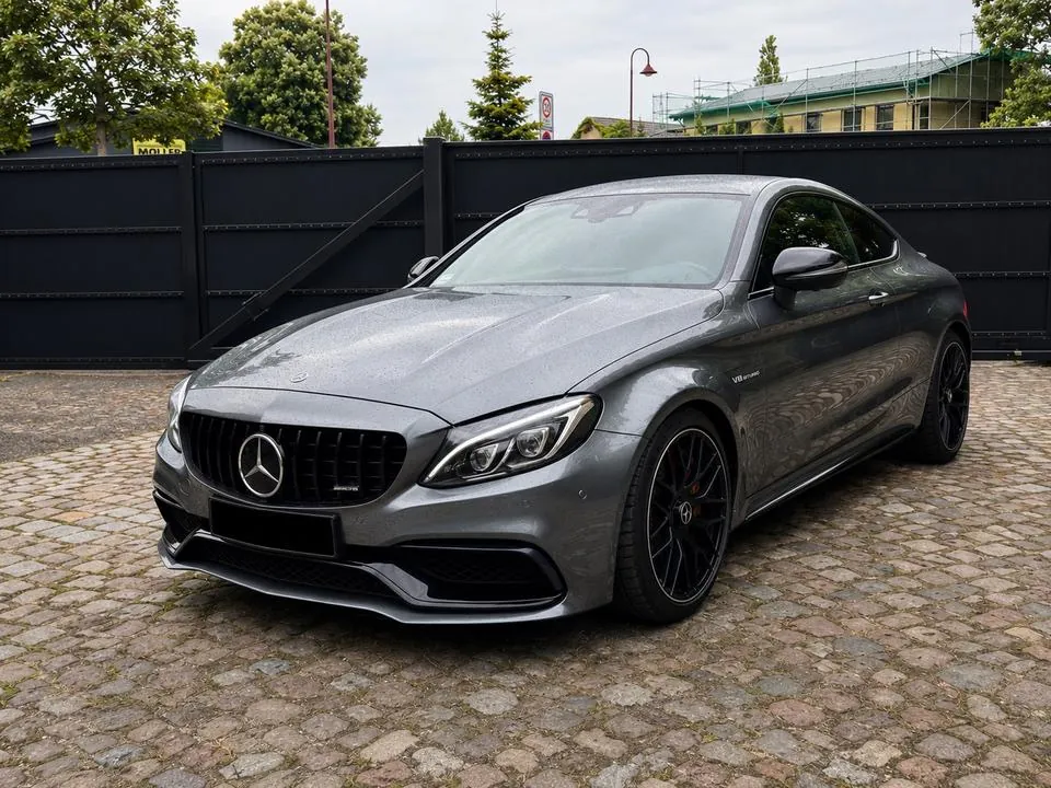 Mercedes-Benz C63