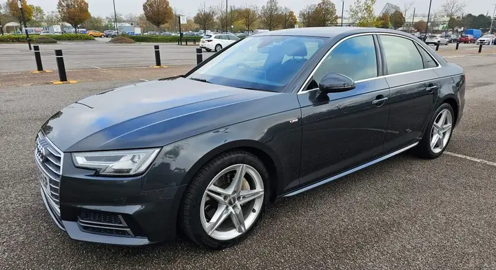 Audi A4 2018 photo 5