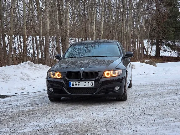 BMW 320D 2012 photo 2