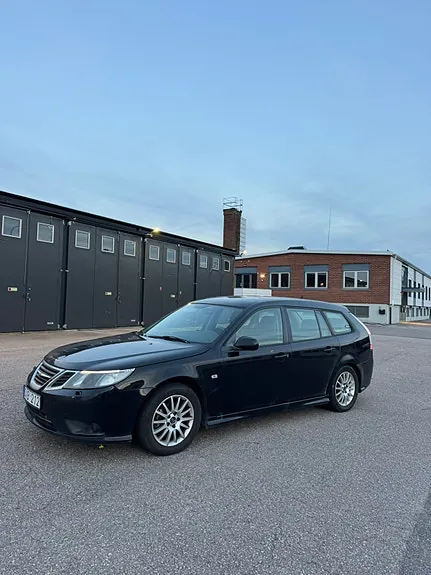 Saab 9-3 2011 photo 4