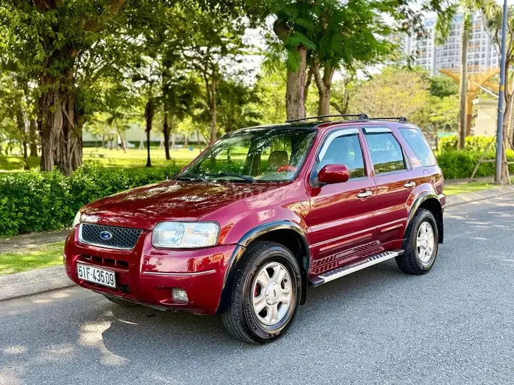 Ford Escape 2004 photo 2