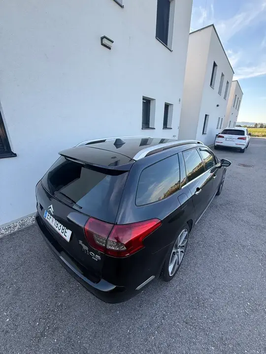 Citroen C5 2011 photo 2