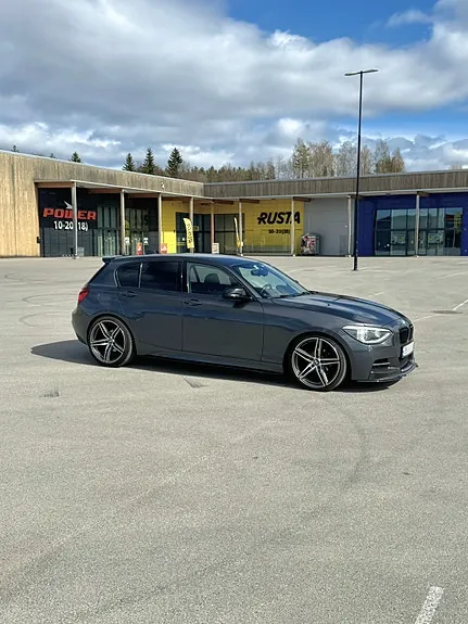 BMW 116D 2012 photo 2