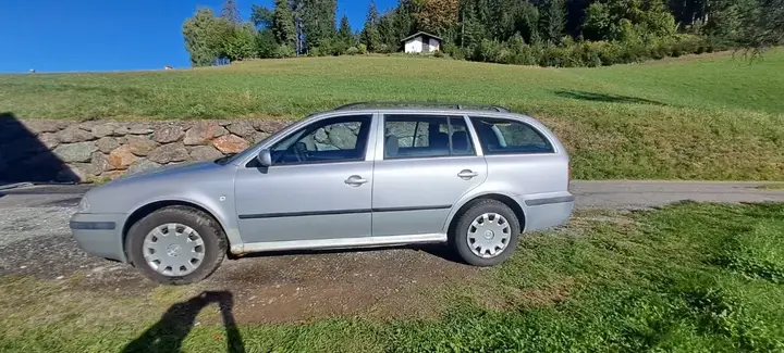 Skoda Octavia 2003 photo 3