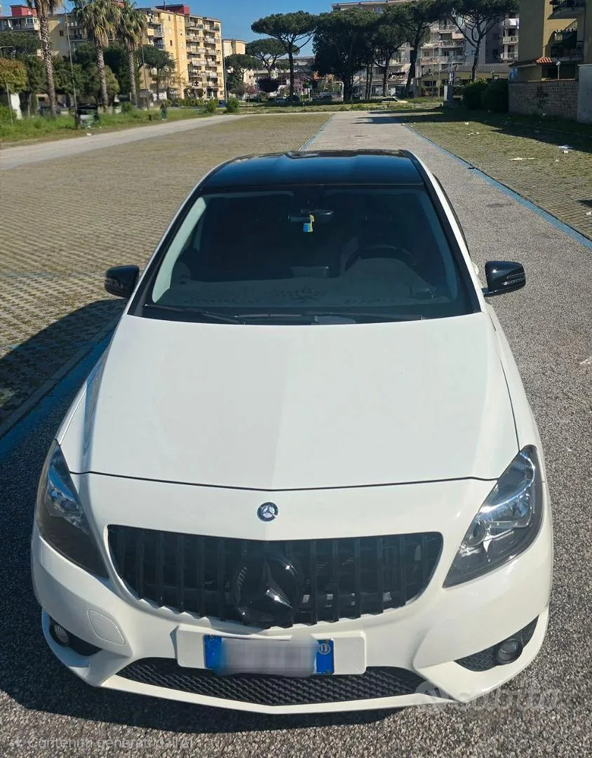 Mercedes-Benz B 2013 photo 2