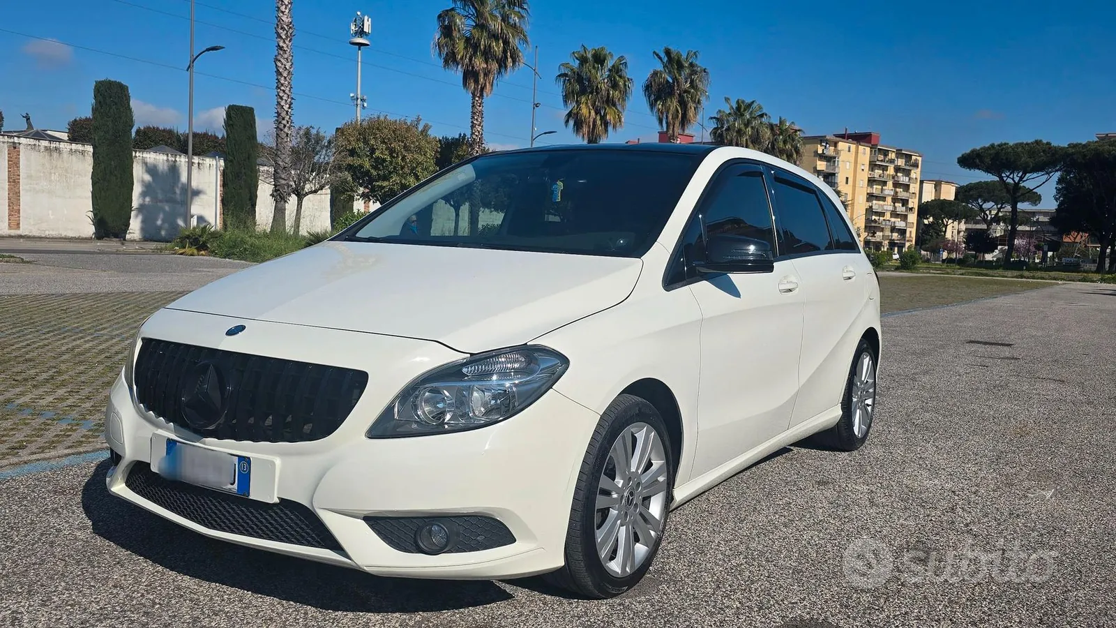 Mercedes-Benz B