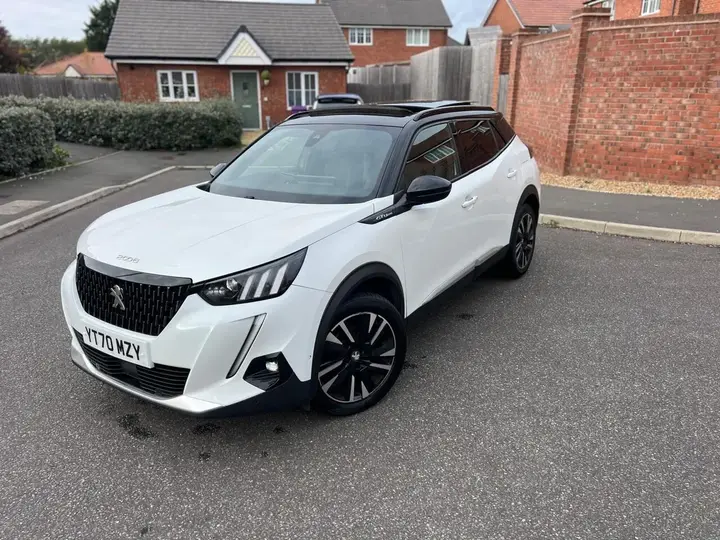 Peugeot 2008 2020 photo 2