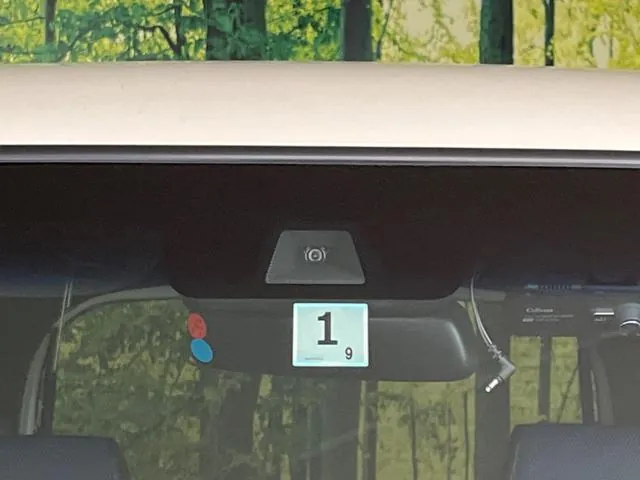 Honda N-Box 2018 photo 3